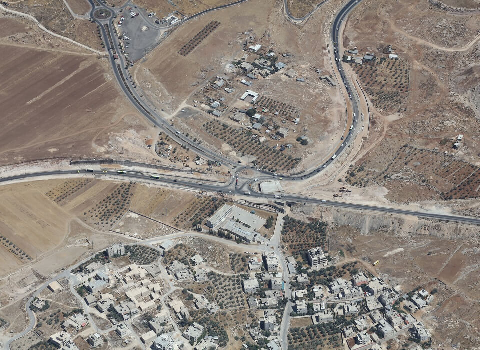 הבניה בהתקדמות - כיכר אדם מלמעלה